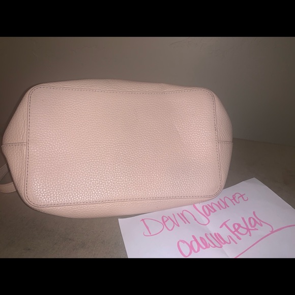 Thea Bucket Bag - Picture 2 of 4